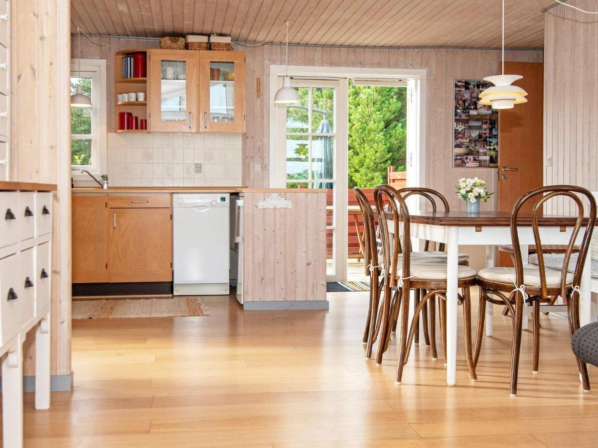4 Person Holiday Home In R M Rømø Kirkeby Exteriör bild